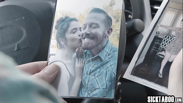 Big ass MILF Victoria Voxxx fucks big cock boyfriend while he recording her