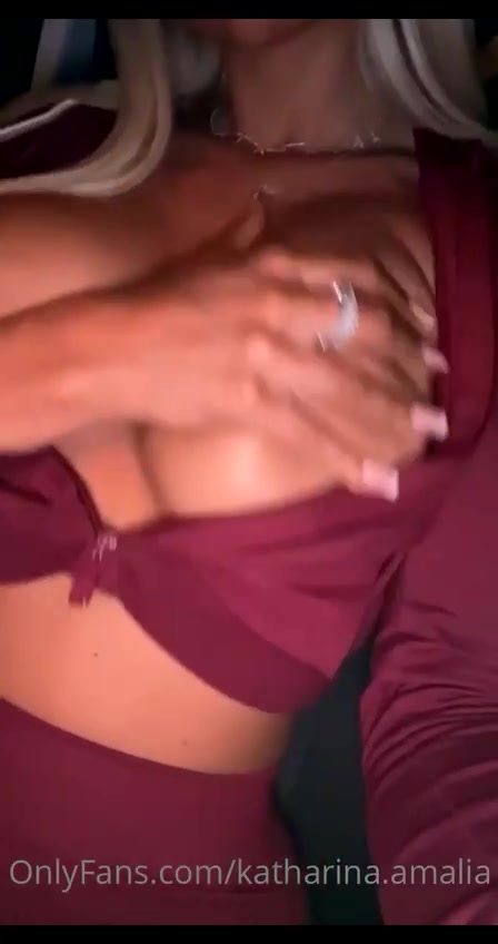 Katharina Amalia  Onlyfans – Show Big Boobs Bouncing Very Lewd