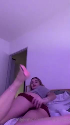 Elizabeth Sanchez  Onlyfans – Shower Ass On Bed