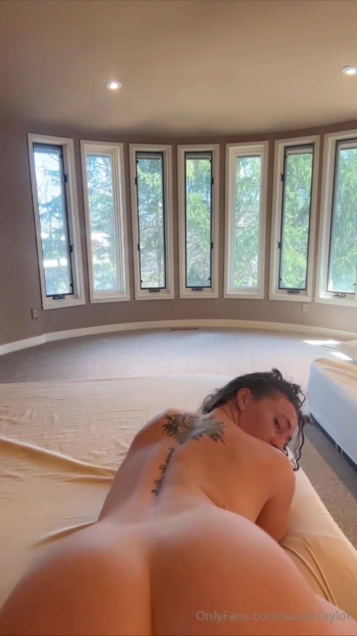 Karlye Taylor Onlyfans  – Max Orgasm Doggy Style