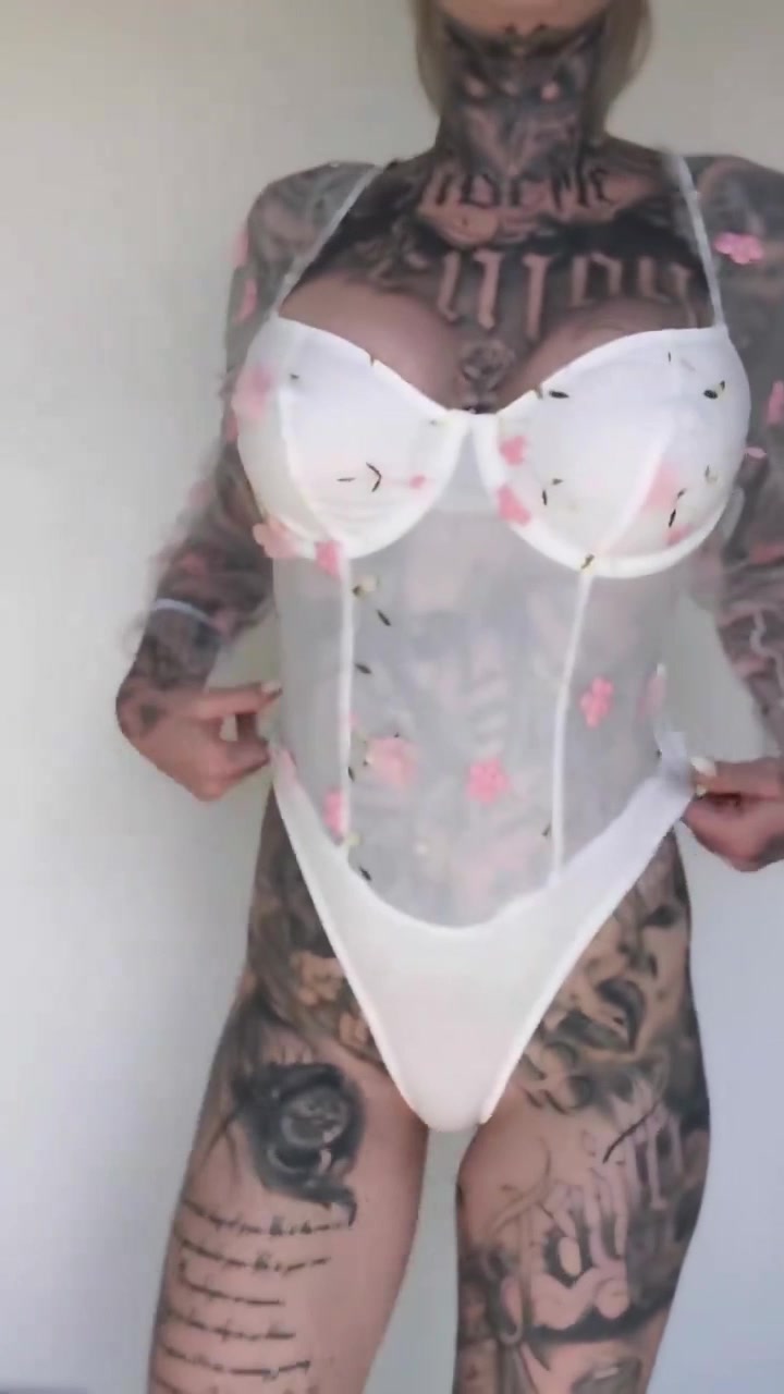 Vanessa Liberte  Onlyfans – Show Of Body Very Lewd