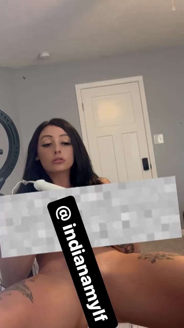 Indiana Mylf-Obedientslvt s Onlyfans – Play Pussy With Vibrator