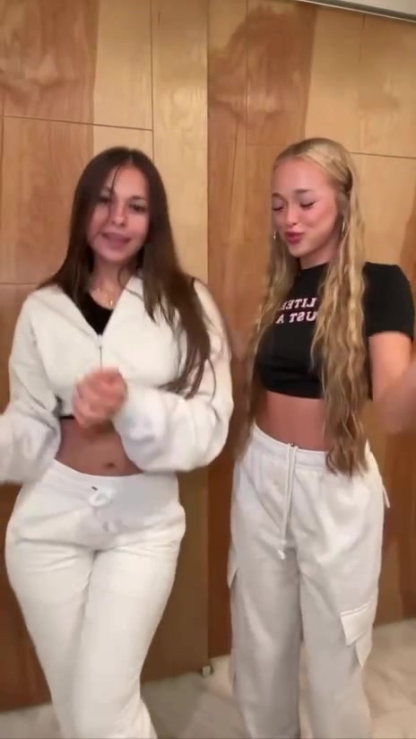 Julia Filippo & Sophie Rain Sexy Dancing Onlyfans Video