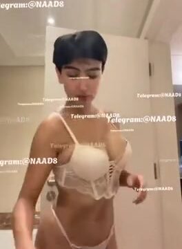 Roz Idrissi Onlyfans Video Finger Touching Wet Pussy